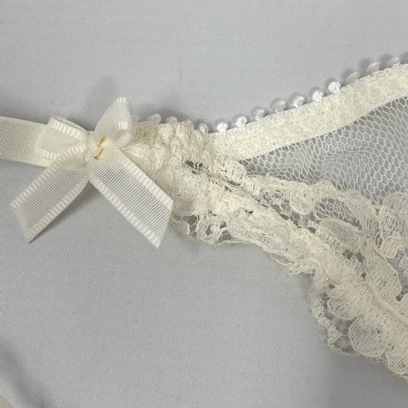 Agent Provocateur Lacy Ivory Thong AP4 Large NWT - Picture 8 of 9